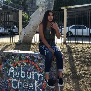 Meet your Posher, Mitzy